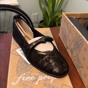 Free People Mania Bow Flat Shoes - Bronze Size 8
